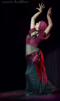 Benni Dancing